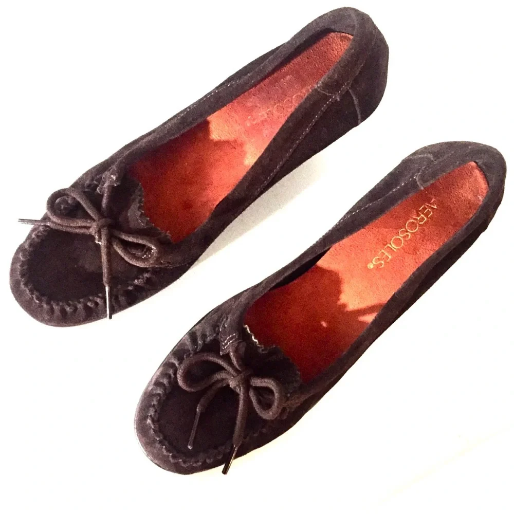 NWOB Aerosoles Moccasin Wedge Heels in Brown Suede